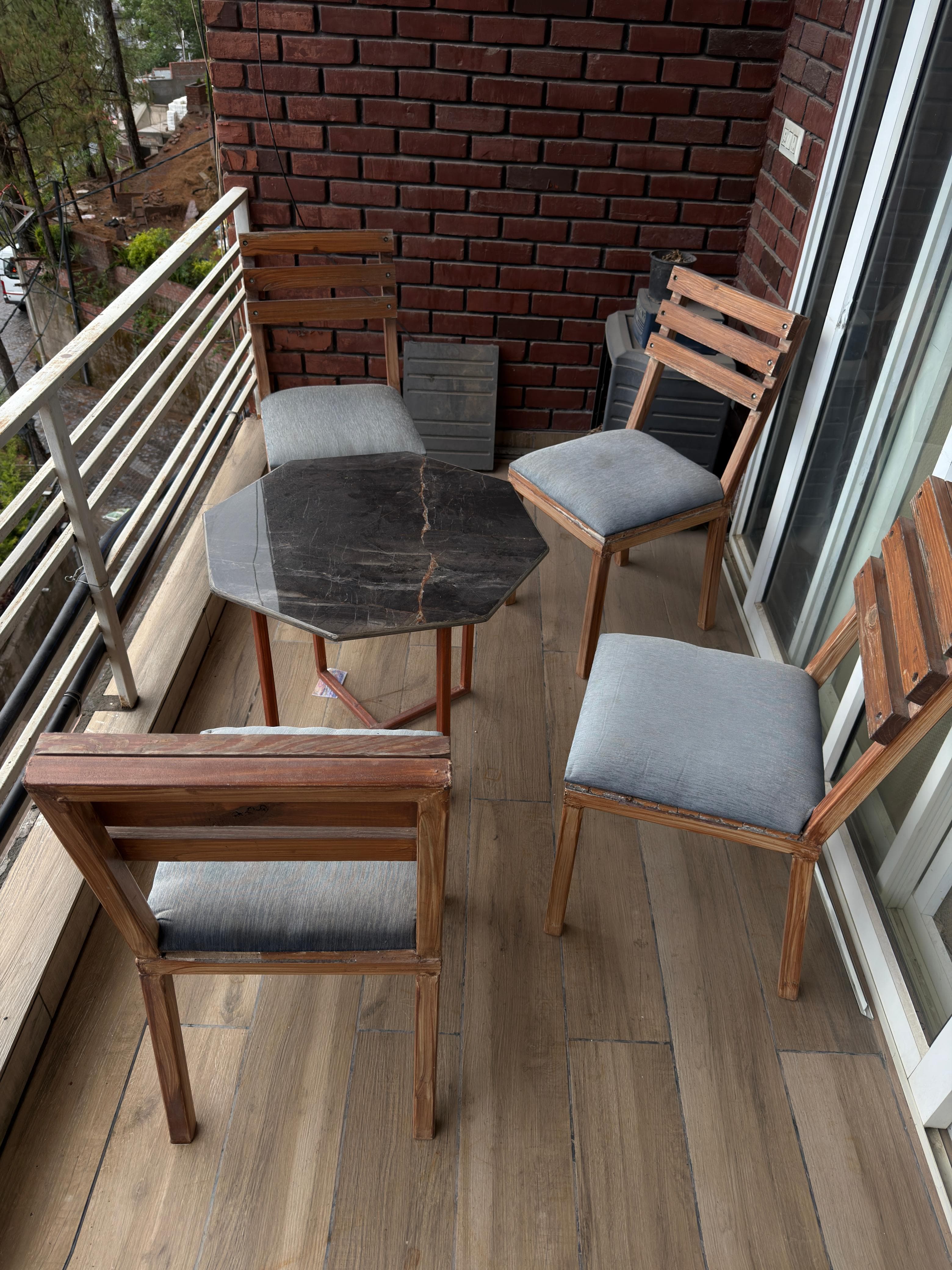 Wanderer Stays Kasauli — Kasauli Hills · 2BHK Apartment